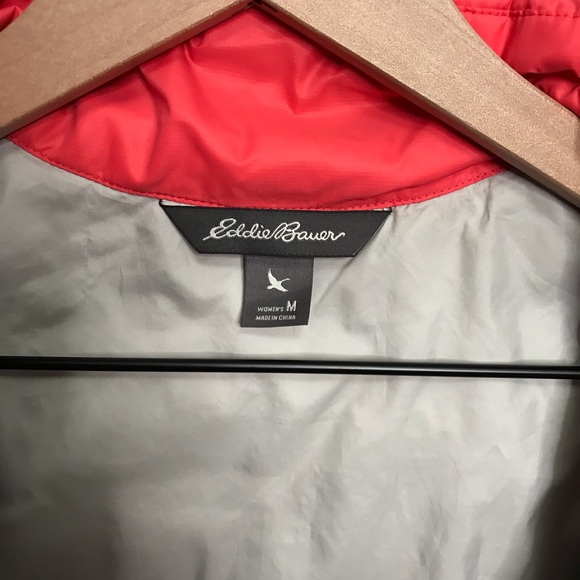 Eddie Bauer Puffer Vest Women’s Size Medium - Picture 8 of 8